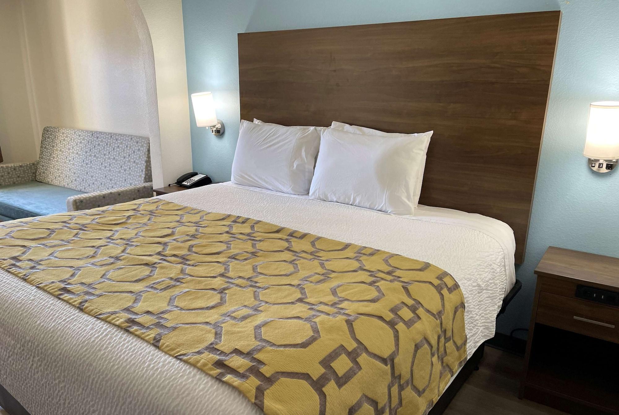 Baymont By Wyndham Biloxi - Ocean Springs Motel Eksteriør billede