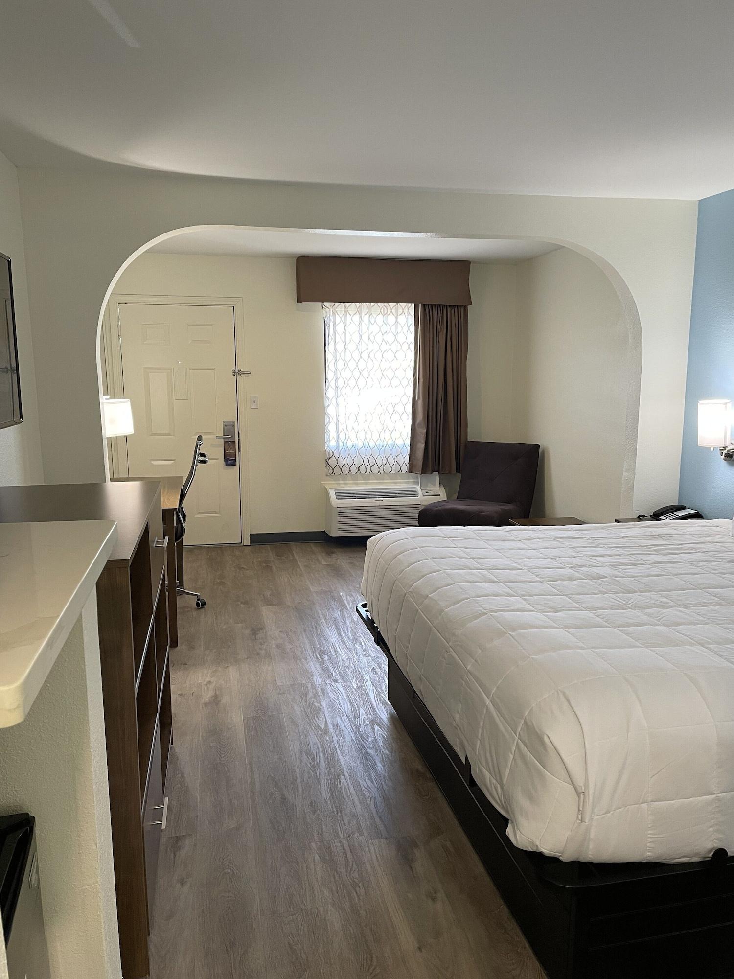 Baymont By Wyndham Biloxi - Ocean Springs Motel Eksteriør billede