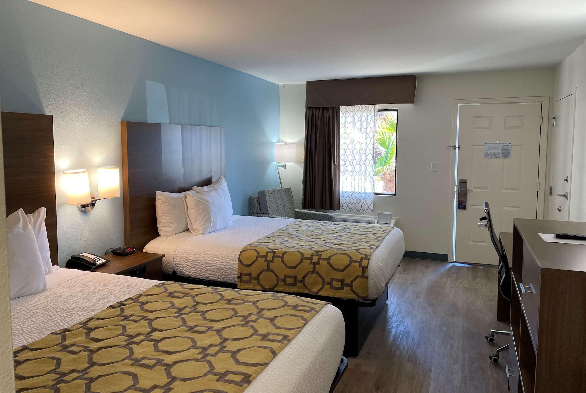Baymont By Wyndham Biloxi - Ocean Springs Motel Eksteriør billede