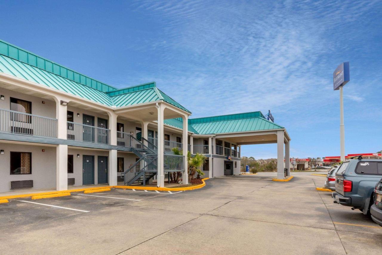 Baymont By Wyndham Biloxi - Ocean Springs Motel Eksteriør billede