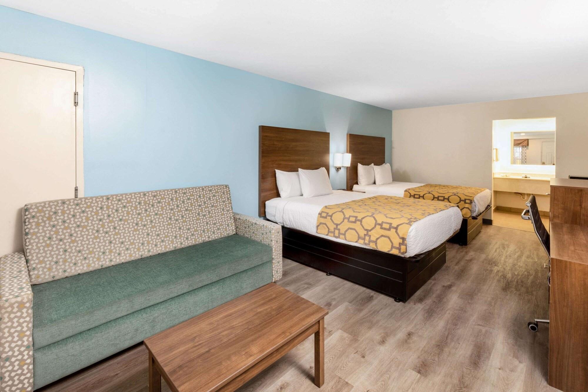 Baymont By Wyndham Biloxi - Ocean Springs Motel Eksteriør billede