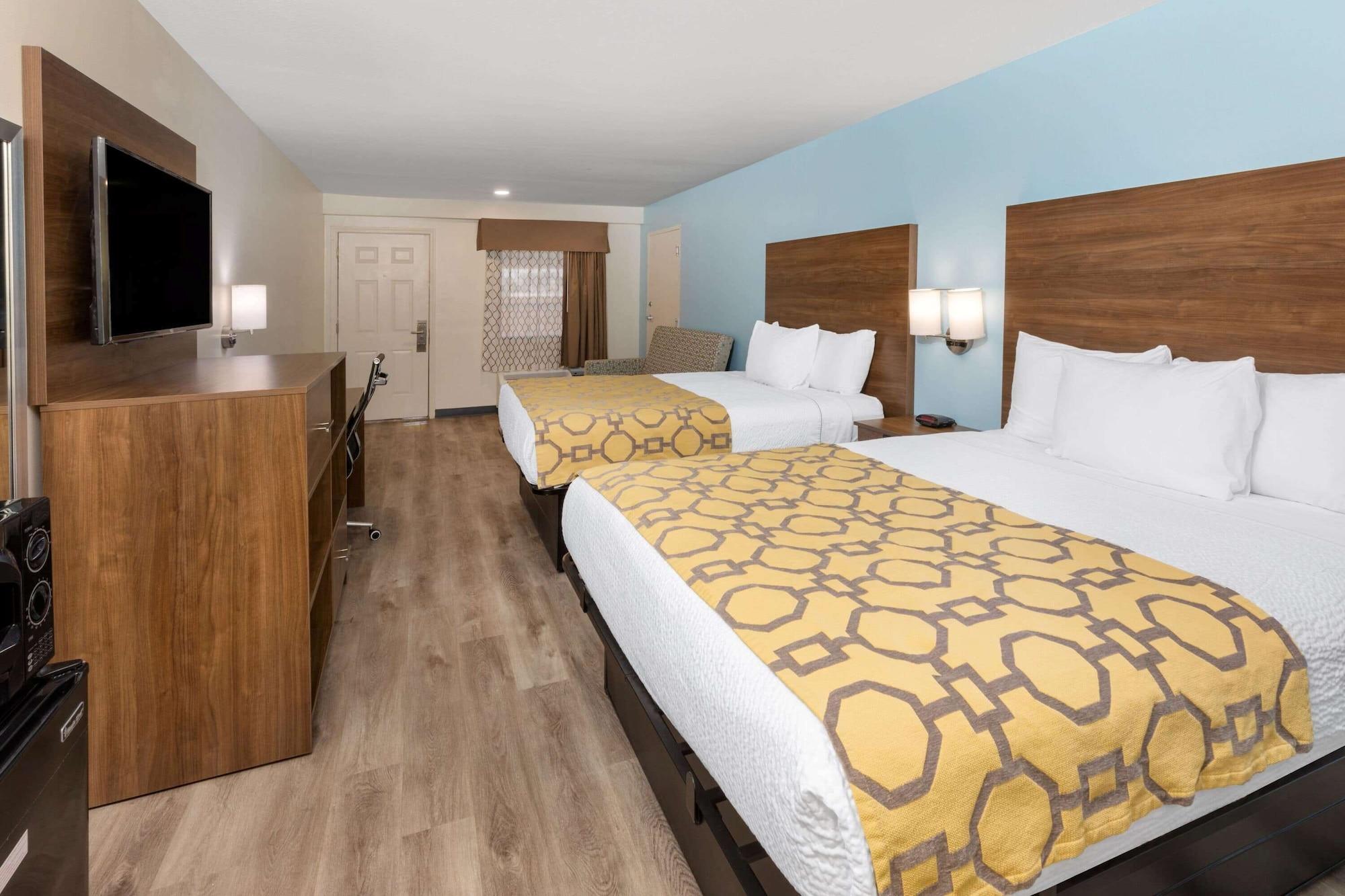 Baymont By Wyndham Biloxi - Ocean Springs Motel Eksteriør billede