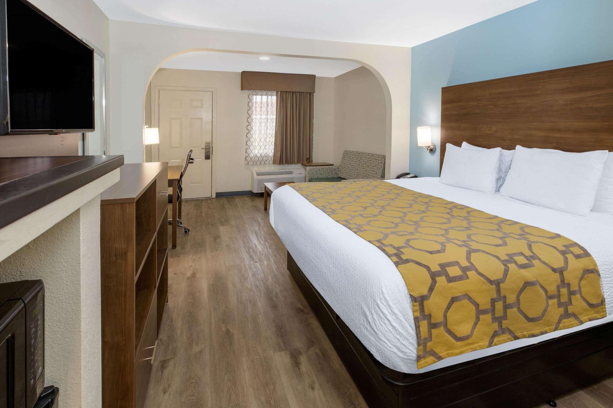Baymont By Wyndham Biloxi - Ocean Springs Motel Eksteriør billede